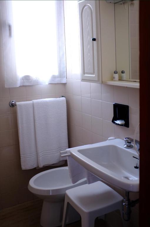 Hotel Reno Lido di Jesolo Værelse billede