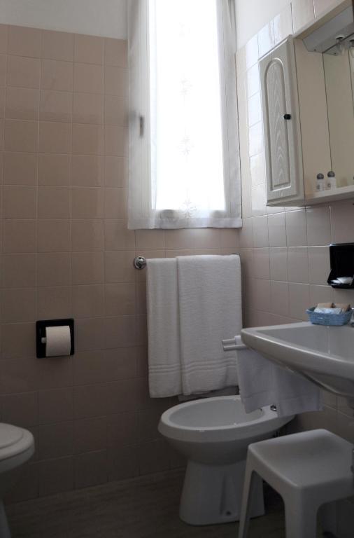 Hotel Reno Lido di Jesolo Værelse billede